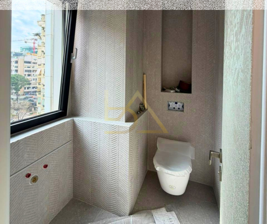 Shitet Apartament Luksoz – Ambassador 3, pranë Air Albania Stadium