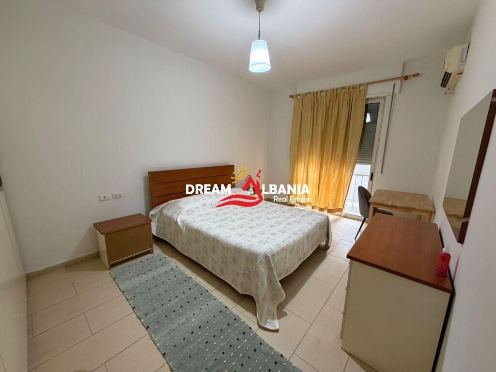 Jepet me qera apartament 2+1 tek Pazari i Ri prane BKT (ID 42215513) F