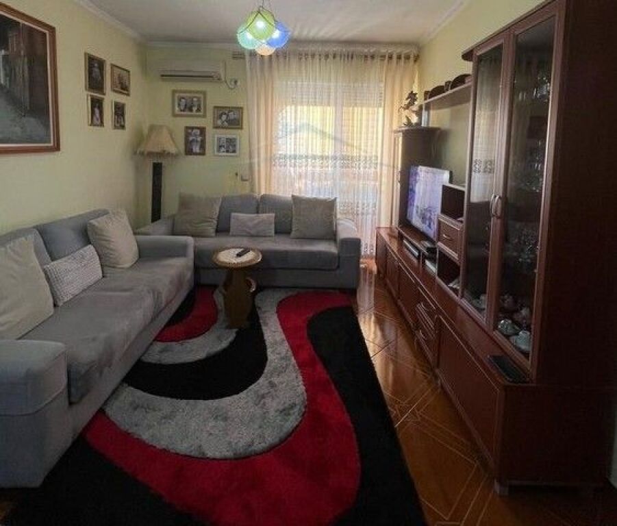 For sale, 2+1 Apartment, Paris Commune, Tirana