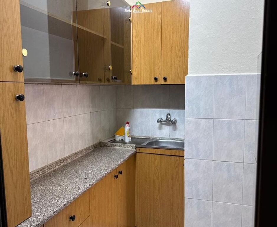 Appartamento in Affitto 1+1 a Bllok (ID B211440) Tirana