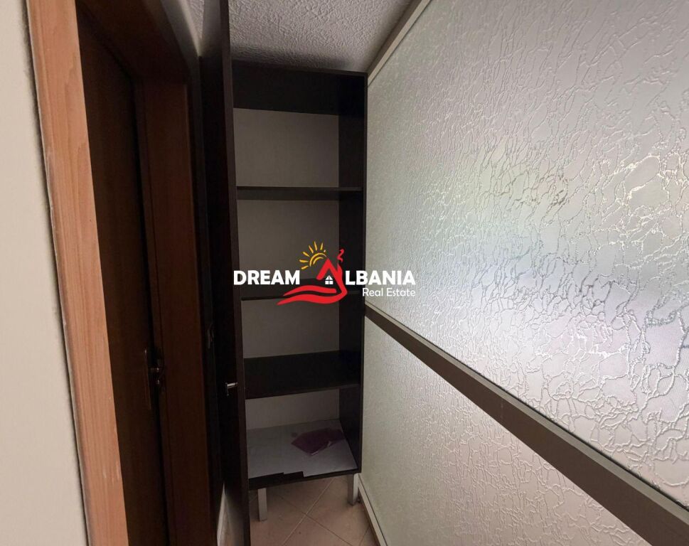 Locale commerciale Duplex in affitto a Pazari i Ri vicino a Bolv Oil (ID 42611418)f