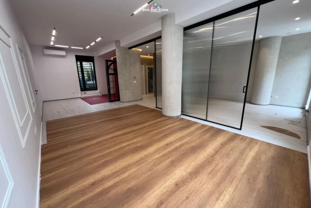 Negozio In Affitto A Bllok (ID BD21852) Tirane