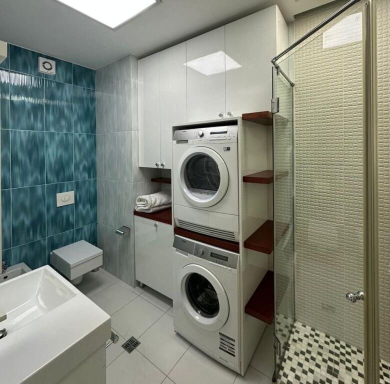 Jepet me qera apartament 2+1 tek Ambasador 3 + Gaderob