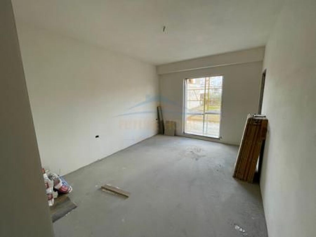 In vendita, Appartamento 2+1+2, Paskuqan, Tirane. Empire66636
