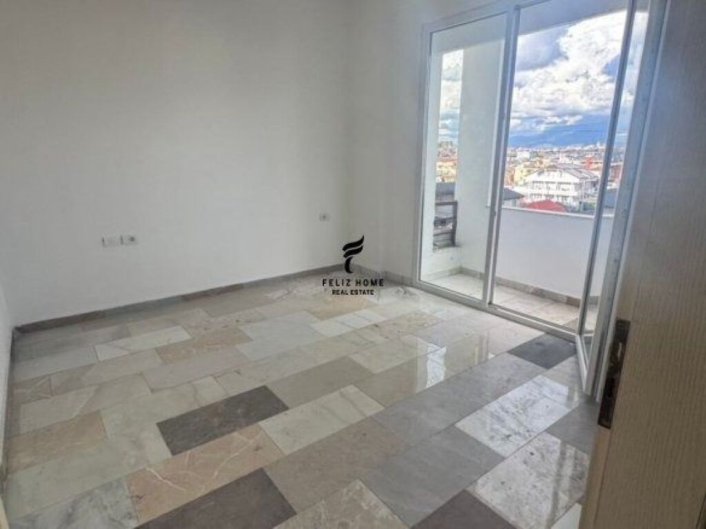 VENDESI APPARTAMENTO 2+1+2 KAMEZ 144.000 EURO FH-66702