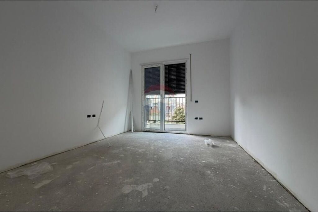 Apartment 2+1 near Kryegjyshata Ali Demi street!