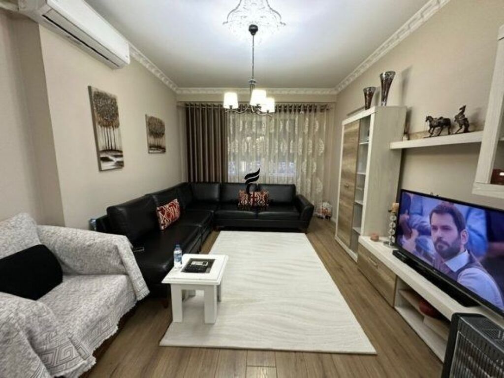 SHITET APARTAMENT 2+1 PAZARI I RI 320.000 EURO FH-66730