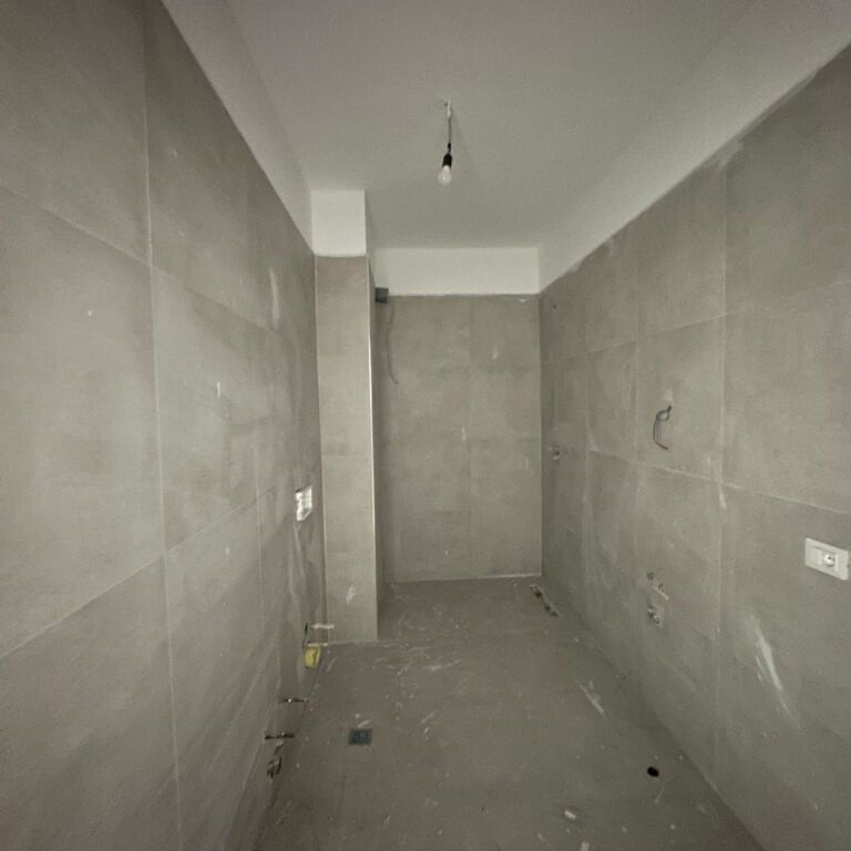 📌 Vendesi in vendita Appartamento 2+1 – Complesso Mirabella, Xhamllik 📍
