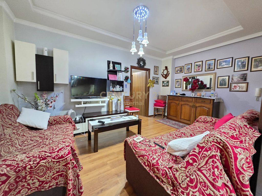 Apartment 2+1+2 for Sale at Kodra e Diellit