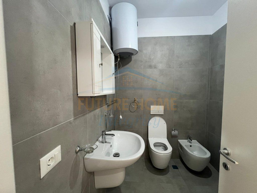 Qera, Apartament 2+1+2, Kompleksi Univers City, Tiranë.