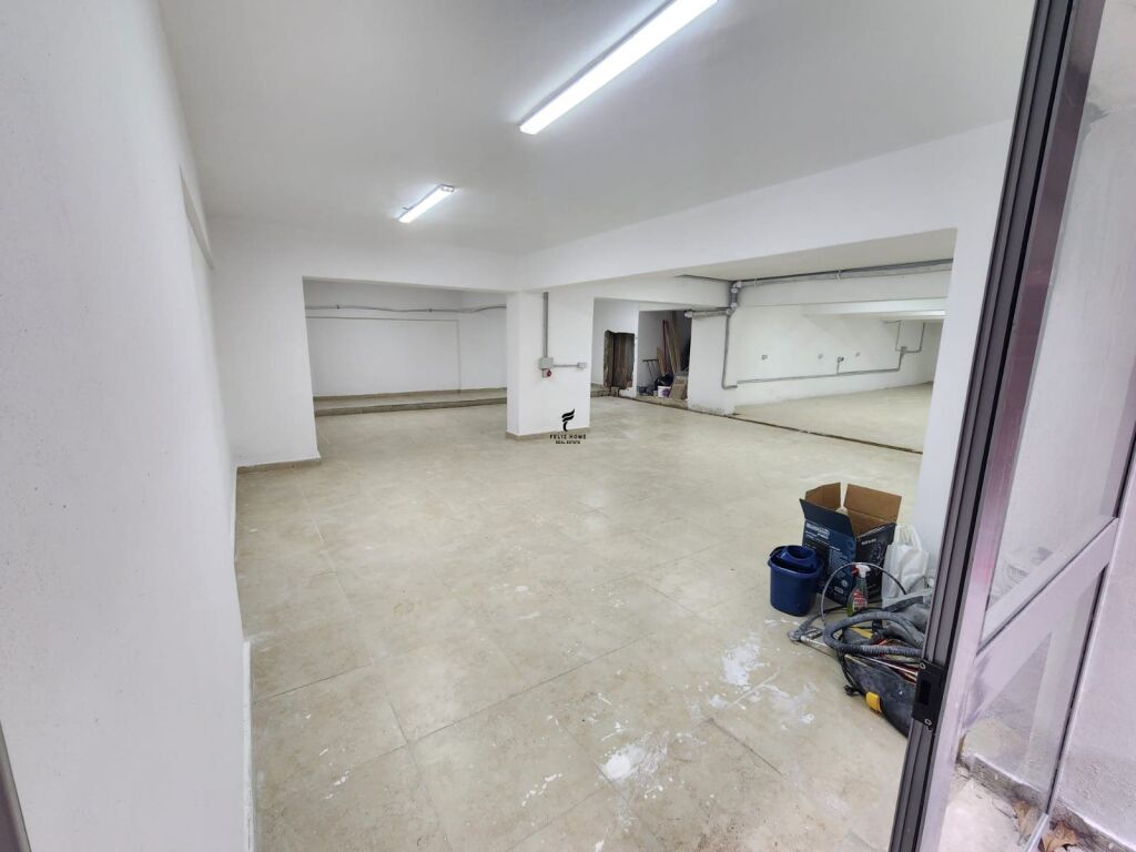 MAGAZINE ME QERA 300 M2 YZBERISHT 1300 EURO FH-66624