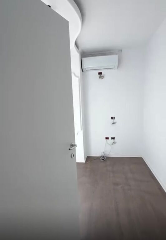 Apartment for sale 2+1 at Komuna e Parisit