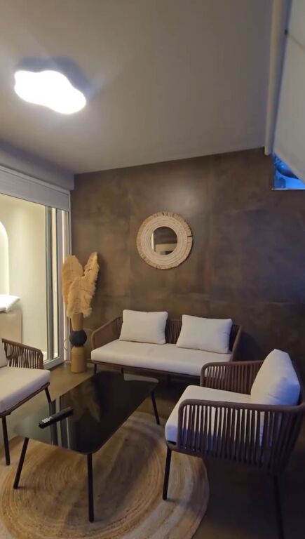 🏡 Apartament 2+1 me Verandë për Shitje – Ish Ekspozita