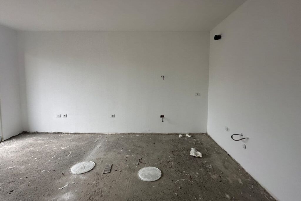 🏢 Shitet Apartament 2+1 – Kompleksi Mirabella, Xhamllik