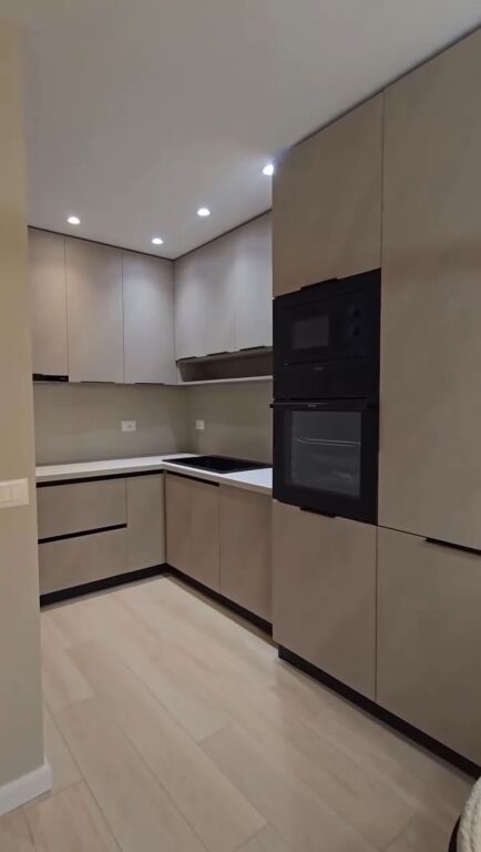 🏡 Apartament 2+1 me Verandë për Shitje – Ish Ekspozita
