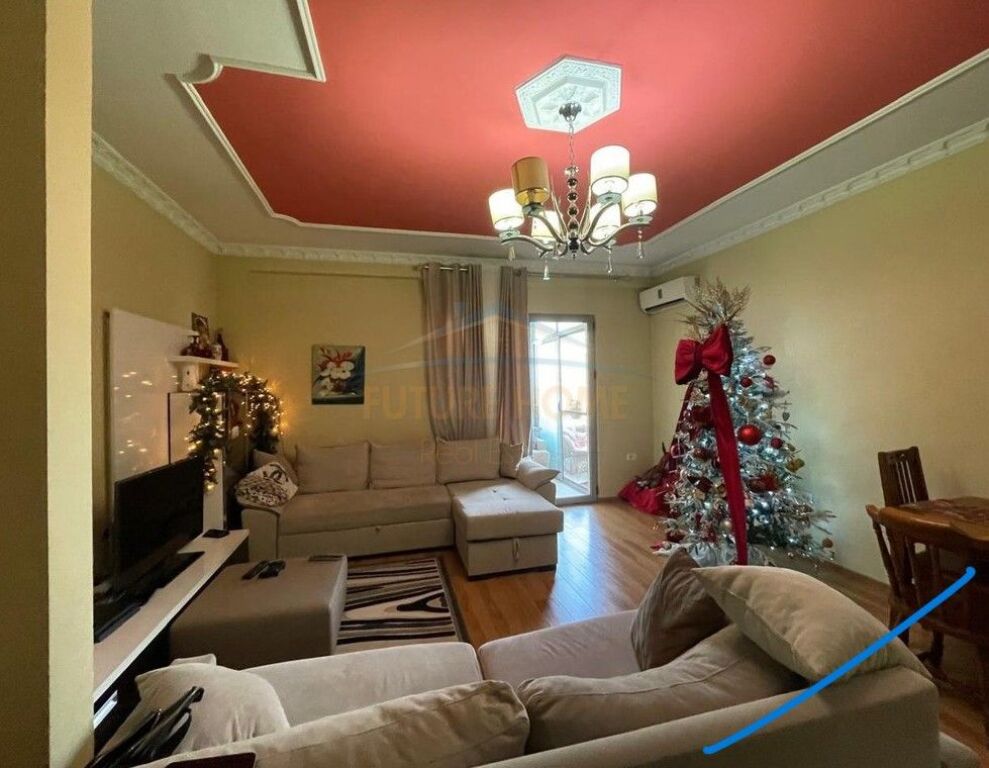 Shitet, Apartament 2+1, Ministria e Jashtme