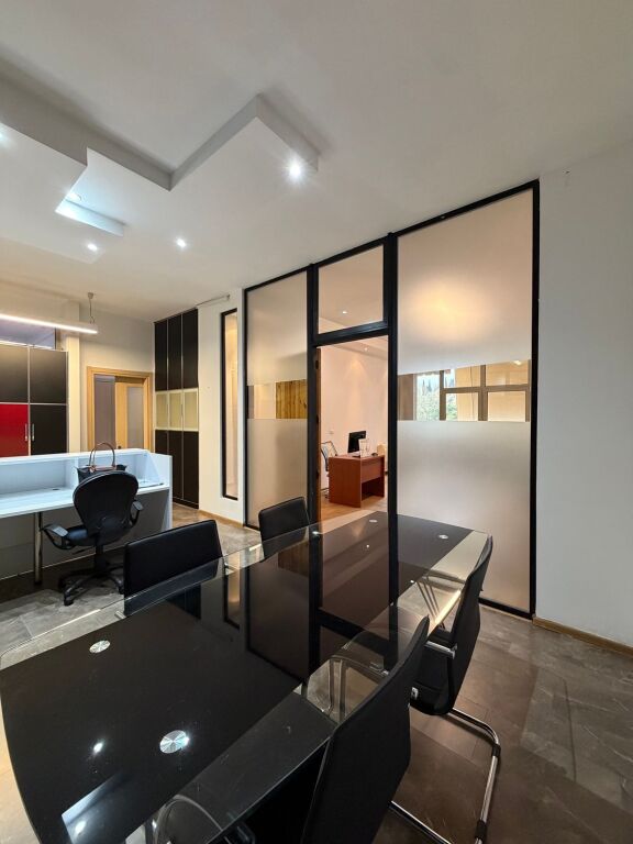 UFFICIO IN AFFITTO 132M2 BLLOK