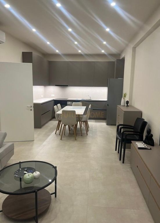 Qera, Apartament 2+1+2+Post Parkimi, Ish Dogana, Tiranë.