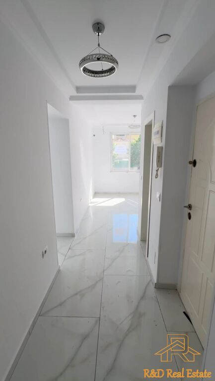 🏢 Apartment 1+1 for rent – Dibra Street (near Pharmacy 10)