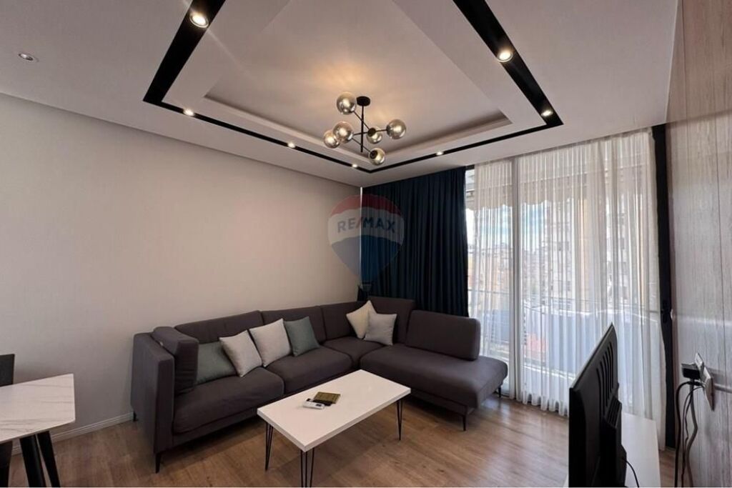MYSLYM SHYRI, APARTAMENT 2+1+2 PER QIRA