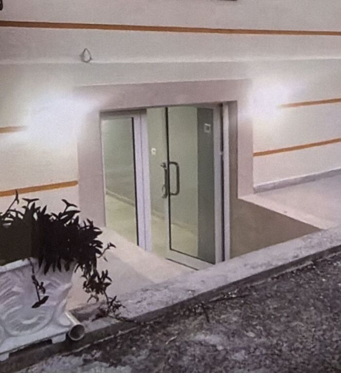 Locale commerciale in vendita – Ex Esposizione