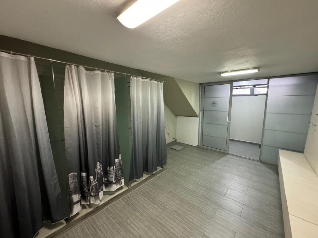 SHITET DYQAN DHE BIZNES PALESTER 160M2 MYSLYM SHYRI