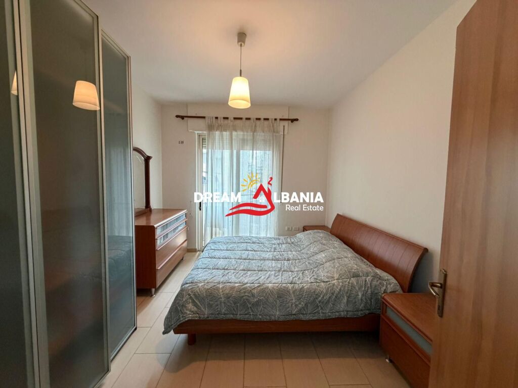 Jepet me qera apartament 2+1 tek Pazari i Ri prane BKT (ID 42215513) F