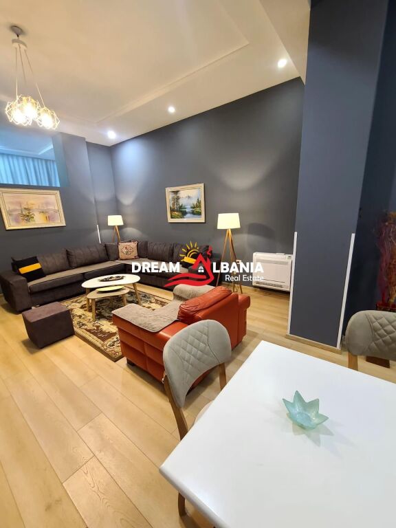 Appartamento 1+1 in affitto in via Peti a Tirana (ID 4211688 )