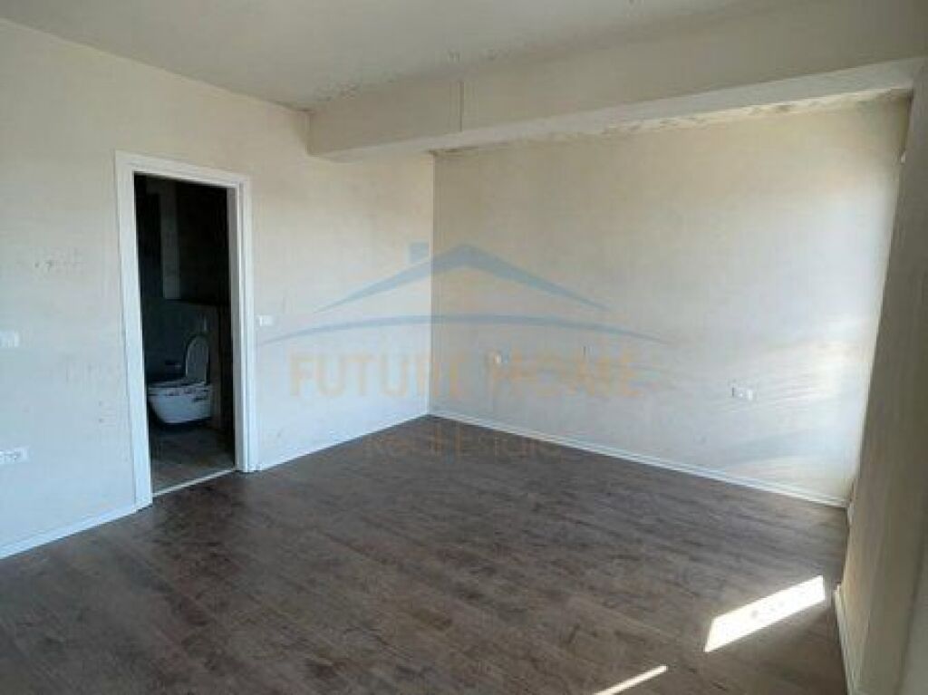 Shitet, Apartament 2+1+2, Trio Towers, Don Bosko