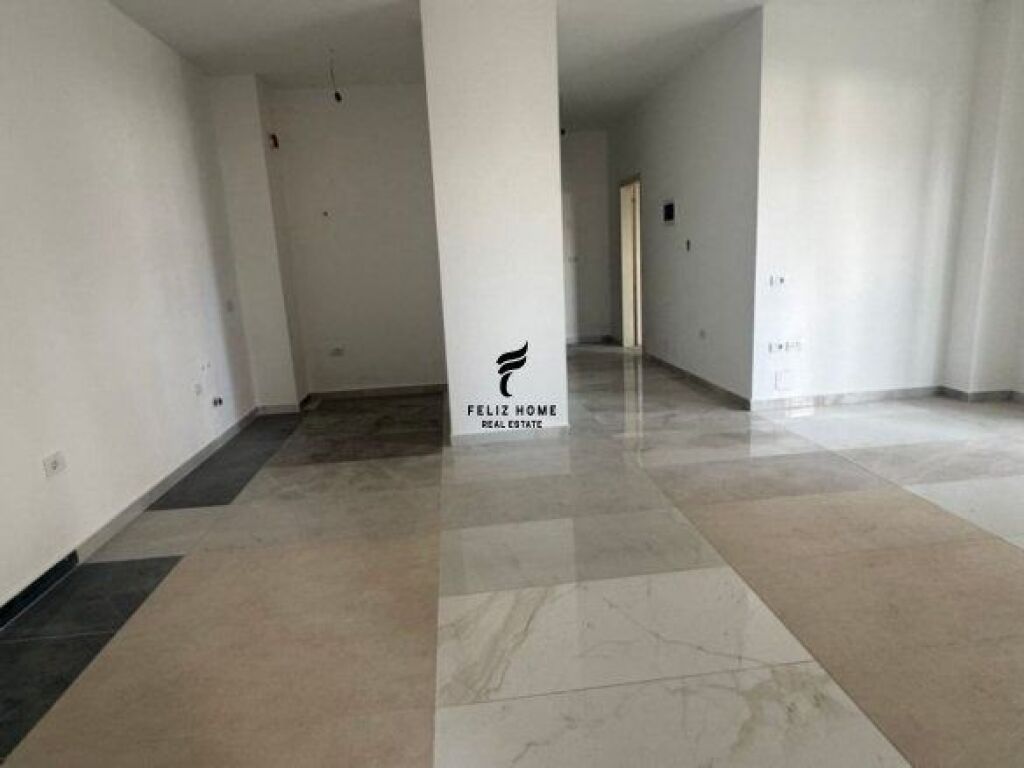VENDESI APPARTAMENTO 2+1+2 KAMEZ 144.000 EURO FH-66702