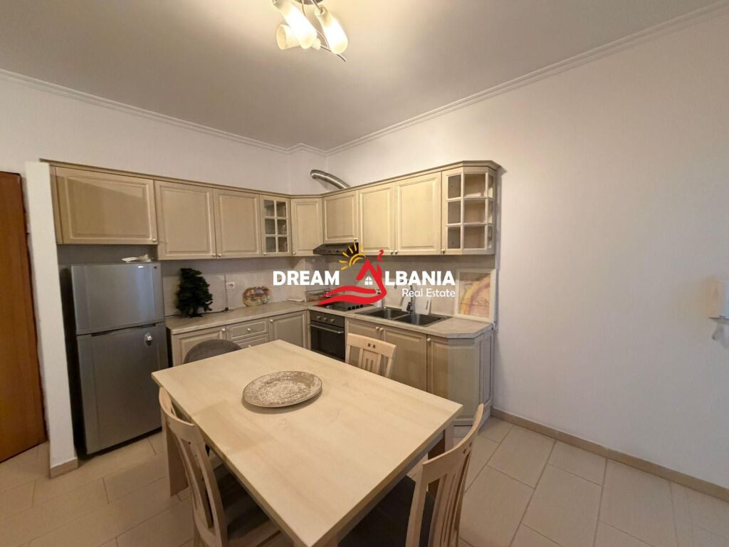 Jepet me qera apartament 2+1 tek Pazari i Ri prane BKT (ID 42215513) F