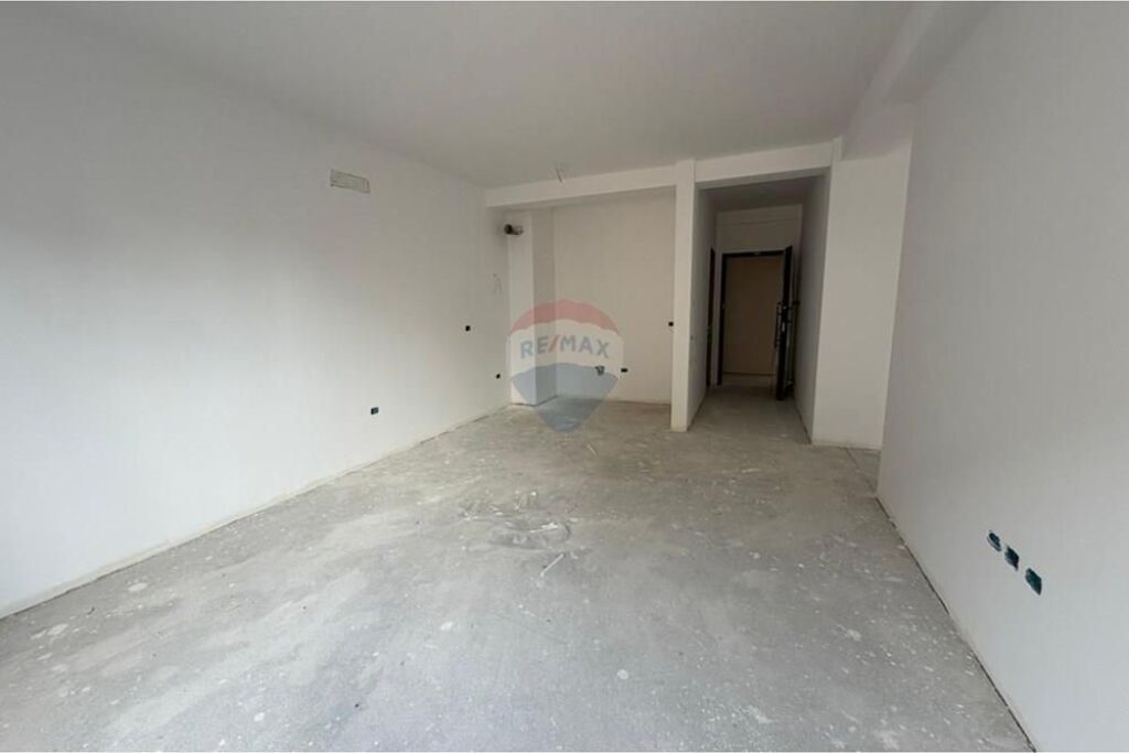 Apartment 2+1 near Kryegjyshata Ali Demi street!