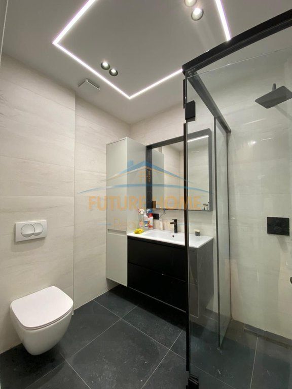 Apartament 2+1 , Qera Myslym shyri pran karburantit