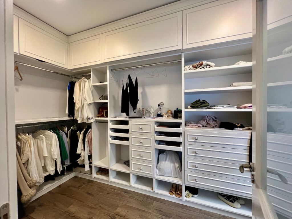 APARTAMENT ME QIRA 2+1+2 me 2 poste parkimi , LIQENI I THATE