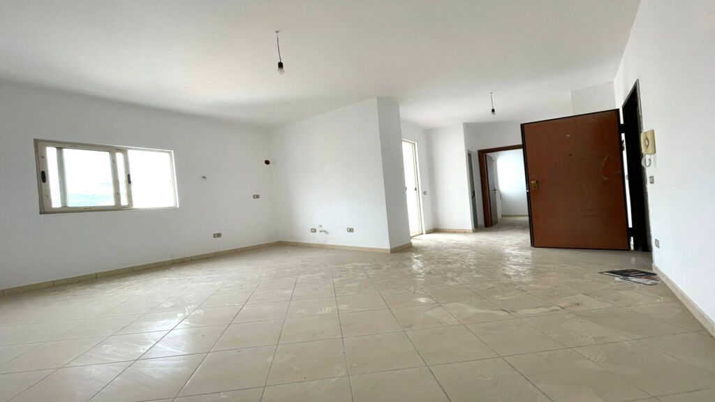Shitet Apartament 1+1 Me Ashensor