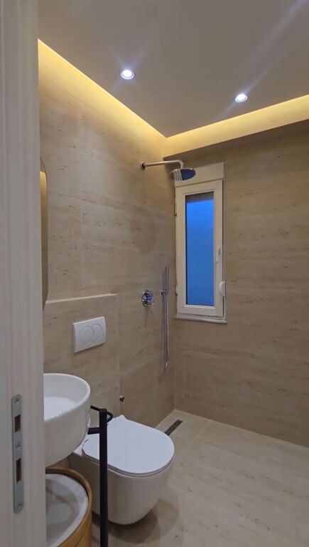 🏡 Apartament 2+1 me Verandë për Shitje – Ish Ekspozita