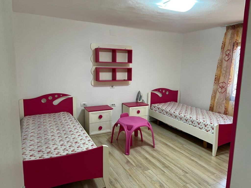 🏡 SHTËPI ME QERA – RRUGA IMER BEQIRI