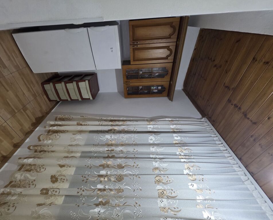 🏡 JEPET ME QERA APARTAMENT 1+1 – VARRI I BAMIT