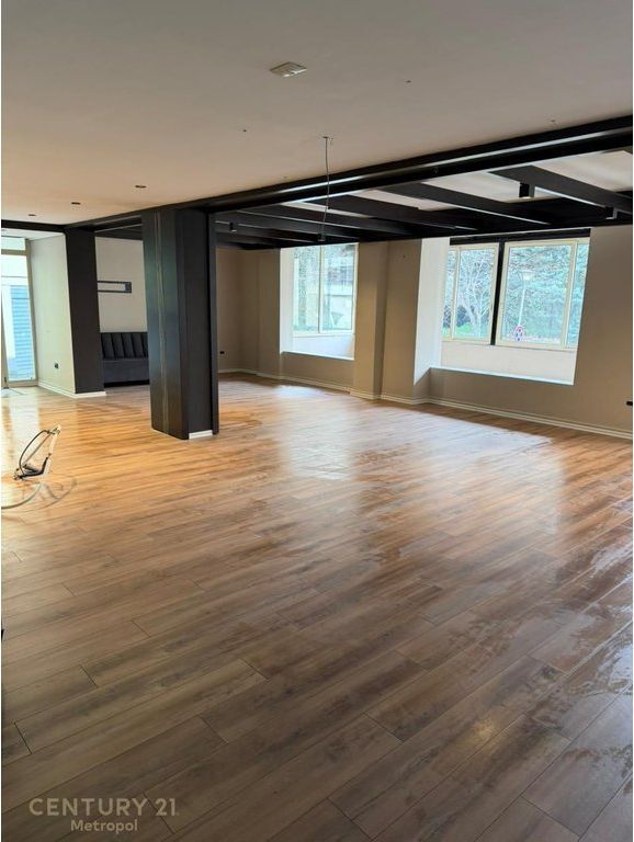 Office For Rent in Dry Lake, Tirana - 1100€ | 170 m²
