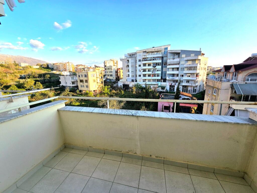 Apartment 2+1 for rent in Fresk