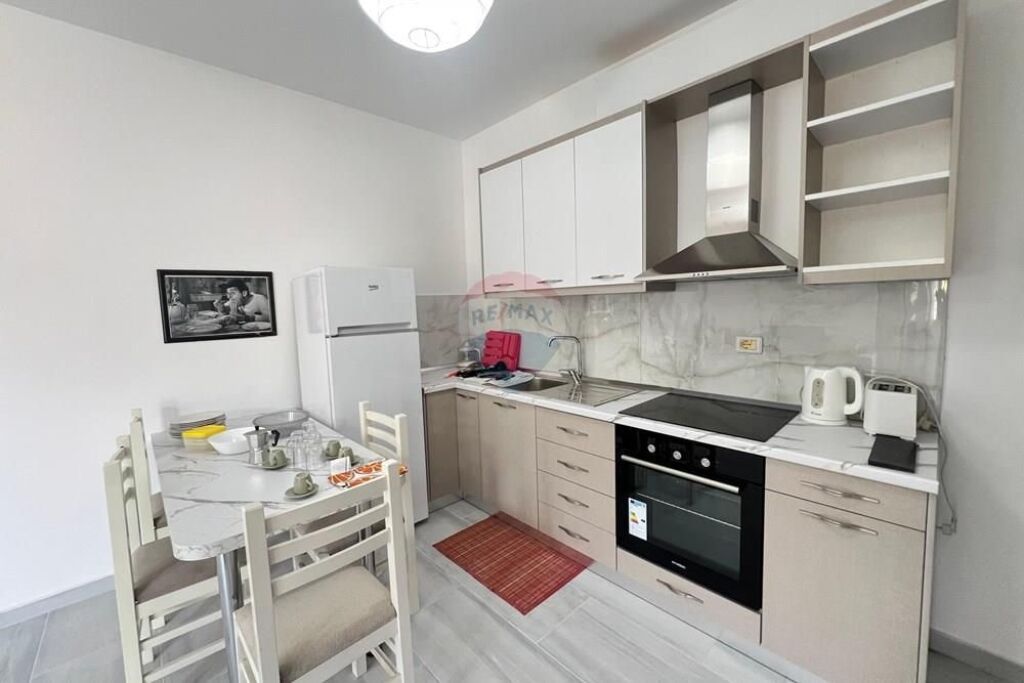 🏡 Studio Apartment – For Sale | Lungomare, Vlore
