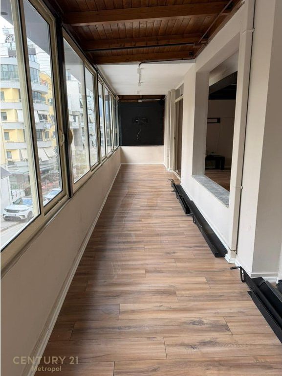 Office For Rent in Dry Lake, Tirana - 1100€ | 170 m²