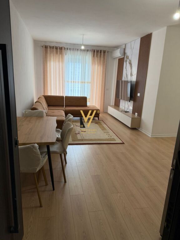 AFFITTASI APPARTAMENTO 2+1+BLK IN VIA 5 MAGGIO 650 EURO