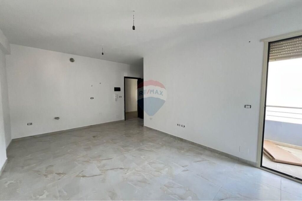 🏡 Monolocali – In Vendita | Lungomare, Vlorë