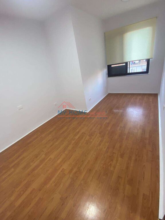 Office for rent Bllok in Tirana