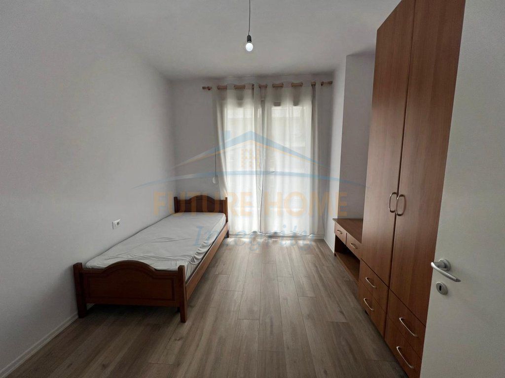 Qera, Apartament 2+1+2, Kompleksi Univers City, Tiranë.