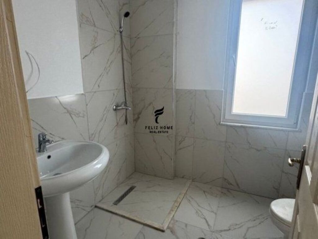 VENDESI APPARTAMENTO 2+1+2 KAMEZ 144.000 EURO FH-66702