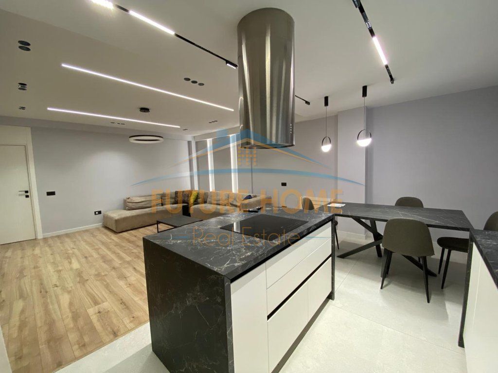 Apartament 2+1 , Qera Myslym shyri pran karburantit