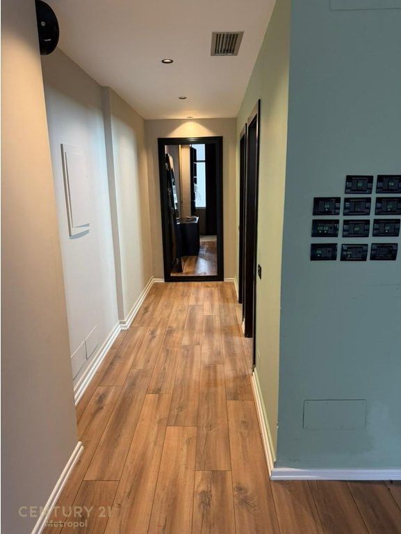 Office For Rent in Dry Lake, Tirana - 1100€ | 170 m²