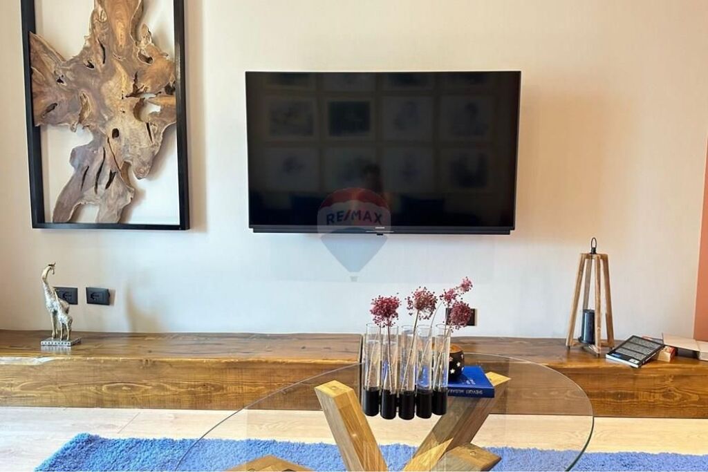 Apartament 1+1+Parkim me qera ish Ekspozita